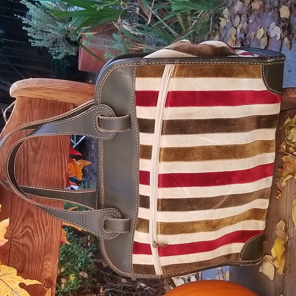 💙🥰💚Vintage Traveler/Luggage - Picture 2 of 16